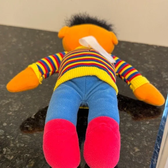Vintage 1980s Playskool Ernie Plush Doll: Sesame Street Collectible - Picture 7 of 8